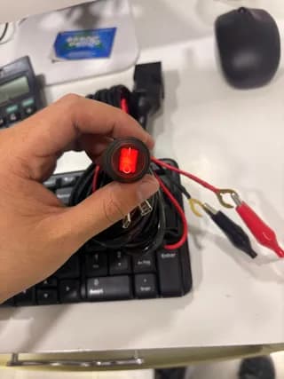 Kit de Arnés de Cableado Profesional de 12V para Barras y Faros LED (3.5 Metros) - Incluye Relé 40A, Switch y Fusibles 2