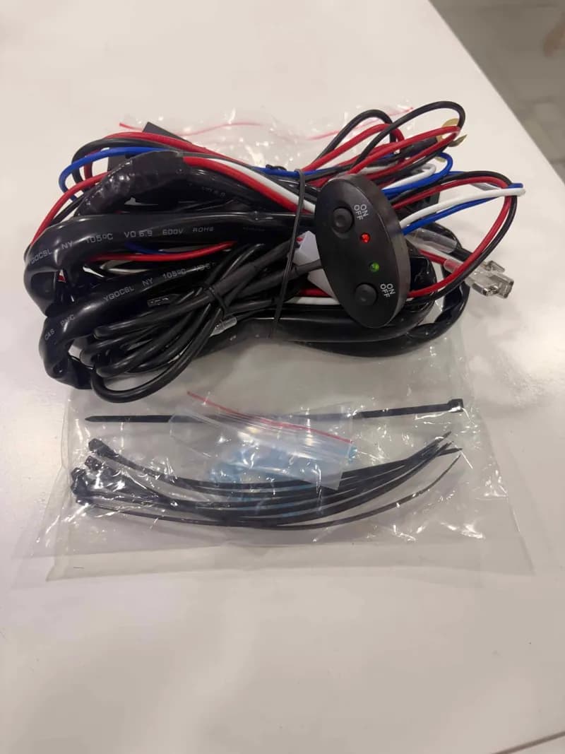 Kit de Arnés de Cableado Profesional de 12V para Faros con Luz Dual (Blanca/Amarilla) - Incluye Switch de Control Independiente Doble y Accesorios