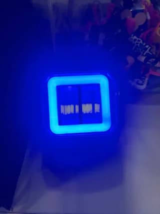 Exploradora LED Cuadrada con Halo Azul para Moto y Vehículo 2